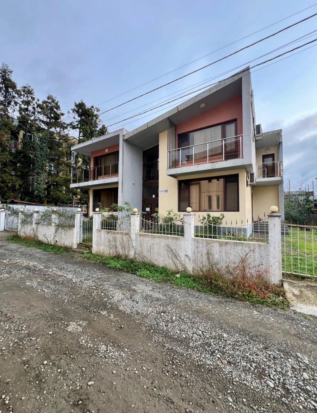 A plot of land with cottadge 